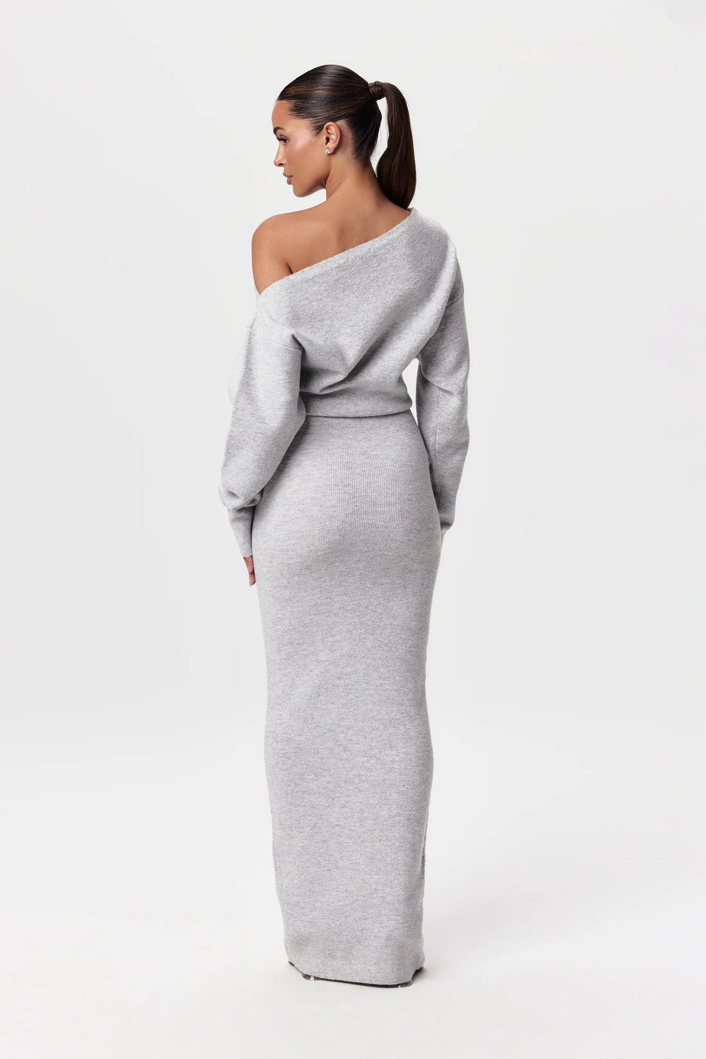 Elegant Ribbed Knit Dress